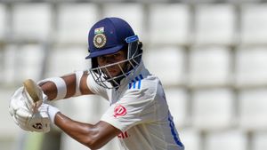 IND vs WI: పాపం యశస్వి జైస్వాల్.. చేజారిన వరల్డ్ రికార్డ్! (వీడియో)