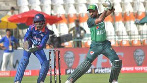 PAK vs NEP: పసికూనను శతక్కొట్టిన బాబర్ ఆజామ్, ఇఫ్తికర్ అహ్మద్!