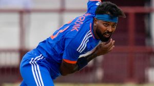 INDvsWI: గెలవాలంటే పాండ్యా ఈగో పక్కన పెట్టాల్సిందే.. లేదంటే సిరీస్ గోవిందా!