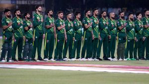 INDvsPAK: వరల్డ్ కప్ భయంలో పాక్.. టీంతోపాటు సైకాలజిస్టులను పంపాలని నిర్ణయం!