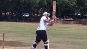 భారీ సిక్సర్లు బాదుతున్న పంత్.. త్వరగా వచ్చెయ్ అంటున్న ఫ్యాన్స్!