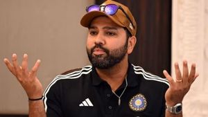 Rohit Sharma: మేం ఏమైనా పిచ్చివాళ్లమా?.. రోహిత్ దెబ్బకు వణికిపోయిన రిపోర్టర్లు!