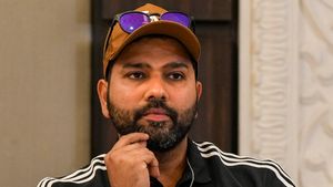 Rohit Sharma: రోహిత్‌కు గట్టి వార్నింగ్.. టీమిండియా ఖేల్ ఖతం అంటున్న పాక్ లెజెండ్!