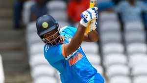 IND vs WI: ఏం గుండెరా అది.. రెండో బంతినే సిక్సర్ బాదిన సంజూ శాంసన్! (వీడియో)