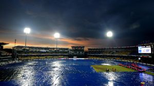 India vs Pakistan: అంపైర్‌ను మింగేసిన షార్క్.. భారత్, పాక్ మ్యాచ్‌‌పై ట్రోలింగ్ వీడియో!