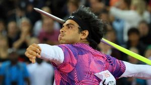 Neeraj Chopra: త్రుటిలో టాప్ ప్లేస్ కోల్పోయిన బల్లెం వీరుడు..!