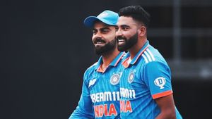 Virat Kohli: క్యాచ్ పట్టిన కోహ్లీ ఫన్నీ సెలబ్రేషన్.. నెట్టింట వైరల్ అవుతున్న వీడియో!
