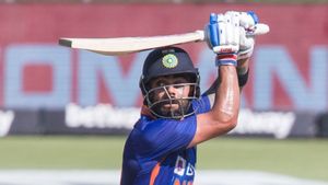 Virat Kohli: ఇప్పుడు చెప్పండ్రా అబ్బాయిలు.. కోహ్లీ బ్యాటింగ్ పొజిషన్ మార్చాలా?