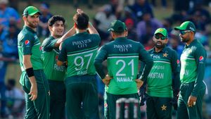 Babar Azam: పాక్ పరిస్థితి తలకిందులు.. శ్రీలంక చేతిలో ఓడిన బాబర్ సేనకు మరో షాక్!