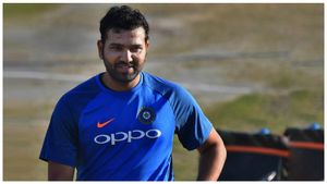 Asia Cup 2023 Final: రోహిత్ శర్మతో తెలుగు స్టార్ హీరో..!