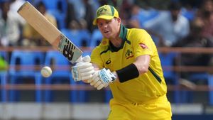 INDvsAUS: ఎండలు బాబోయ్ ఎండలు.. వేడి తట్టుకోలేక విలవిల్లాడిన ఆసీస్ బ్యాటర్లు!