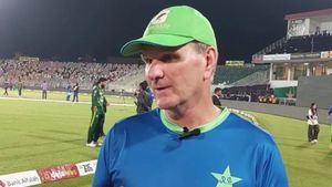 PAKvsBAN: మళ్లీ కుంటి సాకులు చెప్పిన పాక్ కోచ్.. ఈసారి మొత్తం టోర్నీపై కామెంట్స్!