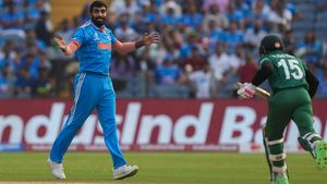 IND vs BAN: రఫ్ఫాడించిన బౌలర్లు.. భారత్ లక్ష్యం ఎంతంటే..?