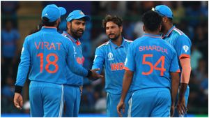 World Cup 2023: కుల్దీప్ యాదవ్ కళ్లు చెదిరే క్యాచ్.. పోలా అదిరిపోలా! (వీడియో)