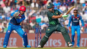 PAK vs AFG: చెలరేగిన చిచ్చా.. పాకిస్థాన్ స్కోర్ ఎంతంటే..?