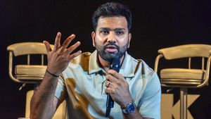 Rohit Sharma: అందుకే బౌలింగ్ చేయడం ఆపేసాను.. 9 నెలలుగా వాటిని వాడటం లేదు