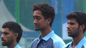 Asian Games 2023: జాతీయ గీతాలాపన టైంలో కన్నీరు పెట్టిన టీమిండియా స్టార్.. ఎందుకంటే?