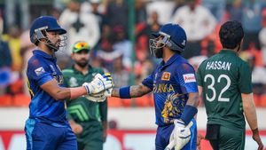 PAKvsSL: చెలరేగిన మెండిస్, సమరవిక్రమ.. పాక్ ముందు భారీ లక్ష్యం!