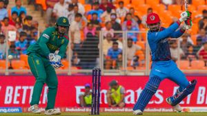 AFG vs SA: అఫ్గాన్ స్వల్ప లక్ష్యం.. సెమీస్ రేసు నుంచి ఔట్..!