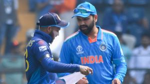 INDvsSL: విజయాలతో కళ్లు మూసుకుపోకూడదు.. మా ప్రయత్నం అదే: రోహిత్ శర్మ