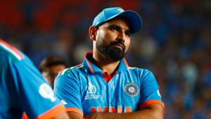 Team India: ఆ స్థానంలో షమీ ఉండటం వల్లనే.. భారత్ ఓడిపోయింది.. మాజీ లెజెండ్ షాకింగ్ కామెంట్స్!