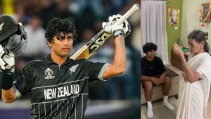 విజయోస్తు.. మనవడా: న్యూజిలాండ్ బ్యాటర్‌కు దిష్టి తీసిన నాయనమ్మ