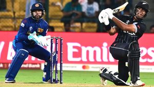 NZ vs SL: శ్రీలంకపై న్యూజిలాండ్ ఘన విజయం.. పాక్ సెమీస్ ఆశలు సంక్లిష్టం!