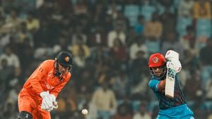 World Cup 2023: మరో సంచలన విజయం.. సెమీస్ దిశగా అఫ్గానిస్థాన్!