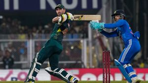 INDvsAUS: ఏం బాదావురా?.. మ్యాక్స్‌వెల్ మెరుపు సెంచరీ.. భారత్‌పై ఆసీస్ థ్రిల్లింగ్ విక్టరీ!