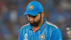 Rohit Sharma: రోహిత్ ఈ ఫార్మాట్ ఆడకపోవడమే బెటర్.. ఆ ట్రోఫీపై ఫోకస్!