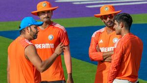 Rohit Sharma: ఇది కదా కెప్టెన్సీ అంటే.. రోహిత్ నిర్ణయానికి మాజీ లెజెండ్ ఫిదా!