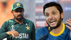 Shahid Afridi: బాబర్ ఆజామ్ ఓ చెత్త కెప్టెన్ (వీడియో)