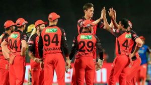 IPL 2024: రూ. 13.25 కోట్ల ఆటగాడికి గుడ్‌బై.. సన్‌రైజర్స్ హైదరాబాద్ రిలీజ్ చేసిన ఆటగాళ్ల జాబితా ఇదే!