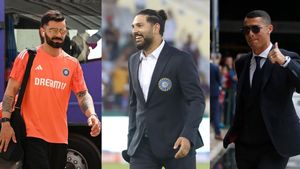 Virat Kohli: రొనాల్డో అంత ప్లేయర్ అనుకుంటాడు.. కోహ్లీపై జోకులు పేల్చిన యువీ!