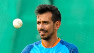 Yuzvendra Chahal: ఆసీస్‌తో సిరీసులో హ్యాండిచ్చిన సెలెక్టర్లు.. చాహల్ రియాక్షన్ వైరల్!
