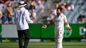 చెత్త అంపైరింగ్ మా కొంప ముంచింది: పాకిస్థాన్ టీమ్