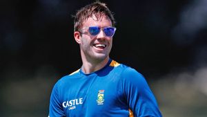 Warner-Johnson: మామ మందేసి మాట్లాడుకోండి: డివిలియర్స్