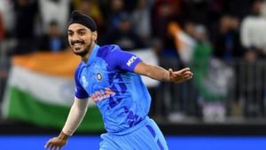 IND vs SA: నిప్పులు చెరిగే బంతులతో అర్షదీప్ వరుస వికెట్లు..డకౌట్లతో సౌతాఫ్రికా బ్యాటర్లు