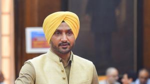 నంబర్‌వన్ బౌలర్‌ అయినా టీమిండియాలో నిరాశే.. కారణమిదే -హర్భజన్