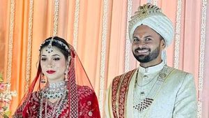 IND vs SA: సౌతాఫ్రికా పర్యటనలో ముఖేశ్ కుమార్ హనీమూన్!