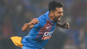 IND vs AUS 5th T20I: దీపక్ చాహర్ ఎందుకు ఆడటం లేదంటే..?