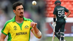 IPL vs PSL 2024 Salary: ఓరి ఆజాము.. స్టార్క్ సాలరీ 24 రెట్లు ఎక్కువ రా!