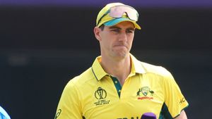 పోలా అదిరిపోలా.. ఈ ఏడాది ప్యాట్ కమిన్స్‌ పట్టిందల్లా బంగారమే!