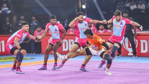 Pro Kabaddi League: జైపుర్‌కు షాక్‌- పుణెరి పల్టాన్ బోణీ