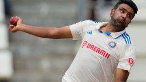 అశ్విన్‌ను ఊరిస్తున్న వరల్డ్ రికార్డ్!