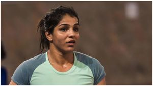 Sakshi Malik సంచలన నిర్ణయం.. తమ పోరాటం వృథా అంటూ...!