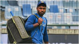 Sanju Samson: సెలెక్ట్ చేసినా.. సంజూను తొక్కేసే ప్లాన్ వేసిన సెలెక్టర్లు?