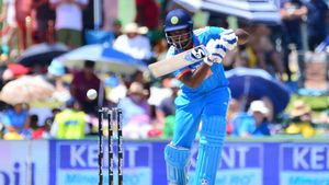 IND vs SA: ధోనీ, కోహ్లి సరసన సంజు శాంసన్.. చరిత్రాత్మక రికార్డు