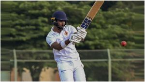 Ranji Trophy 2024: కేకేఆర్ బ్యాటర్ విధ్వంసం.. డబుల్ సెంచరీ జస్ట్ మిస్!