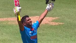 U19 World Cup: భారత్ భారీ స్కోరు.. సర్ఫరాజ్ తమ్ముడు మెరుపు సెంచరీ!